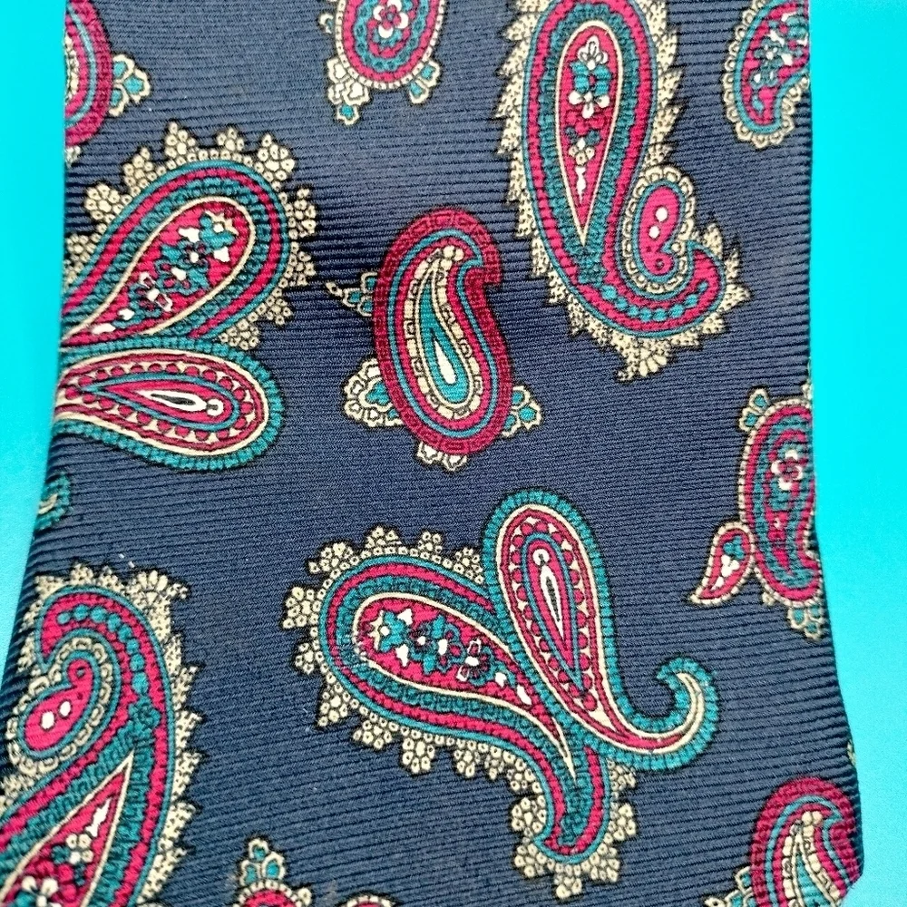 Johnny Carson Vintage Silk Tie Necktie Blue Red Small Paisley Formal Business